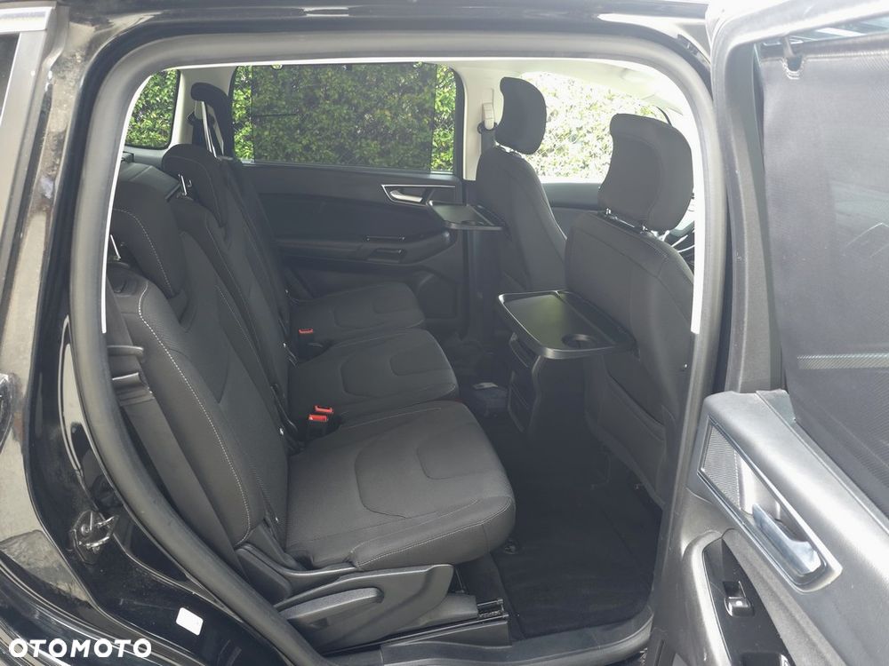 Ford S-Max - 9