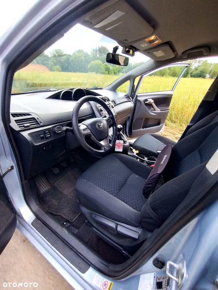 Toyota Verso 2.0 D-4D Sol - 11