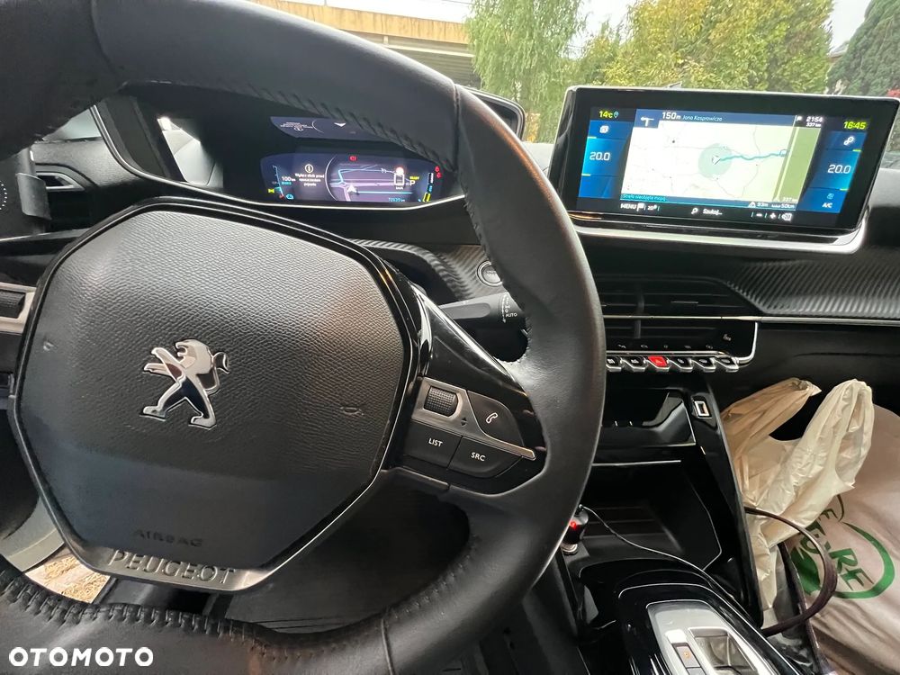 Peugeot 208 2022 photo 5