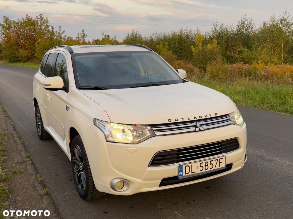Mitsubishi Outlander PHEV Instyle NAVI - 3