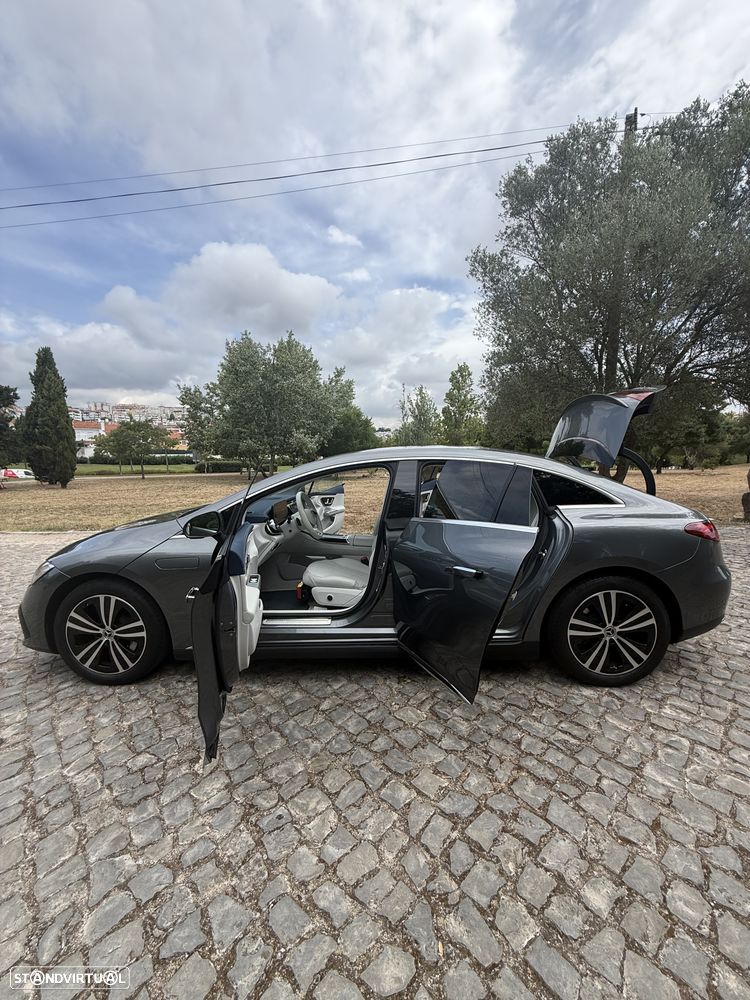 Mercedes-Benz EQE - 12