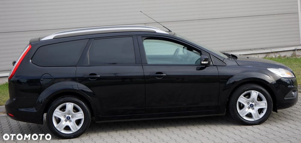 Ford Focus 1.6 16V Black Magic - 16