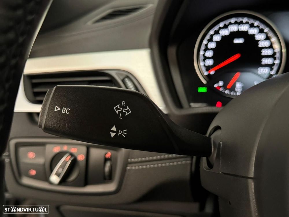 BMW X2 25 e xDrive Pack 50 anos M - 22