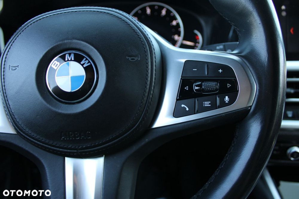 BMW Seria 3 - 35