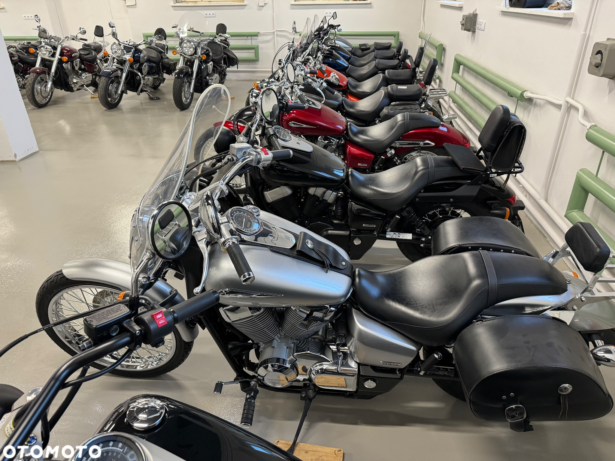 Suzuki Intruder - 27