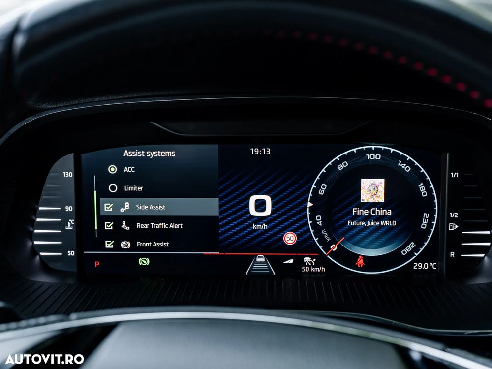 Skoda Octavia 2.0 TDI DSG RS Plus - 28
