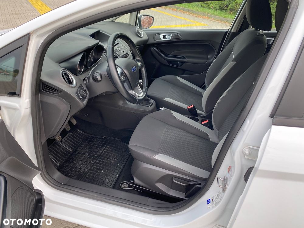 Ford Fiesta 1.25 Platinium X - 8
