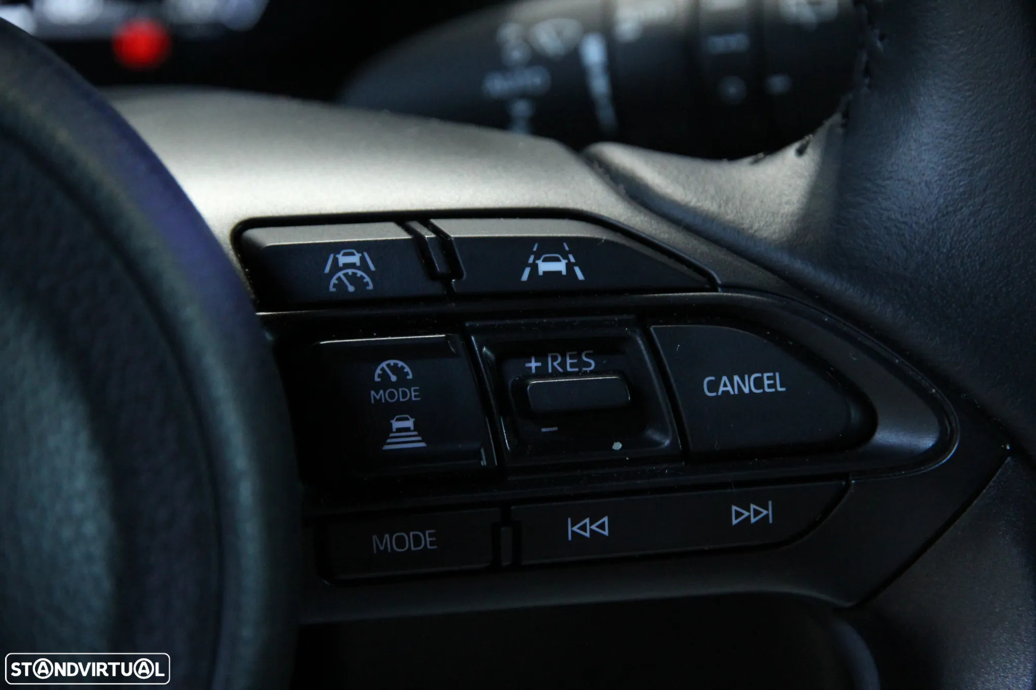 Toyota Yaris Cross 1.5 HDF Luxury - 22