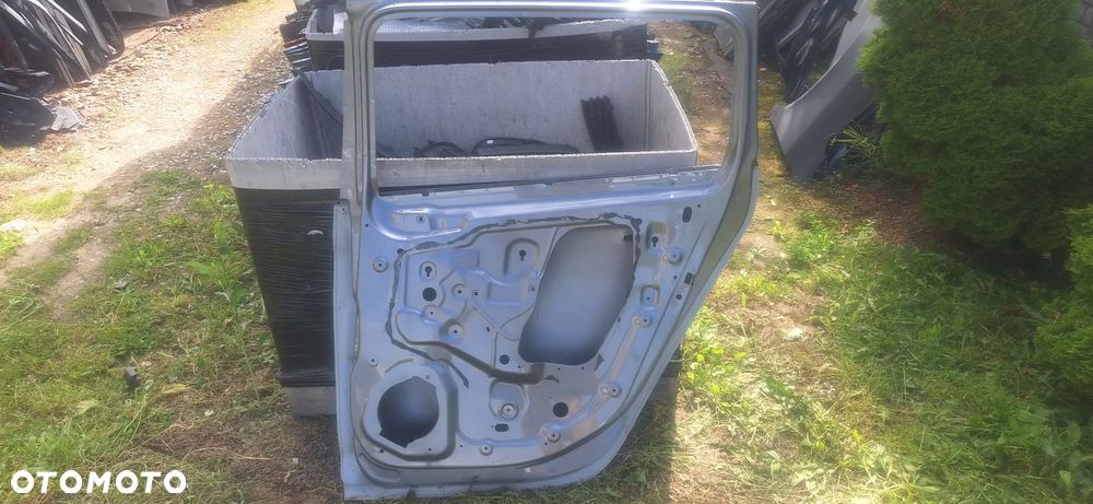 Opel Zafira C Drzwi Tył Tylne Prawe - 19