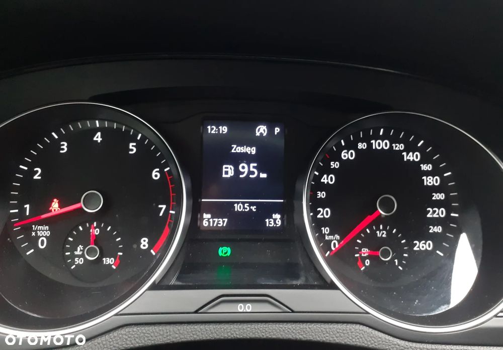 Volkswagen Passat - 10