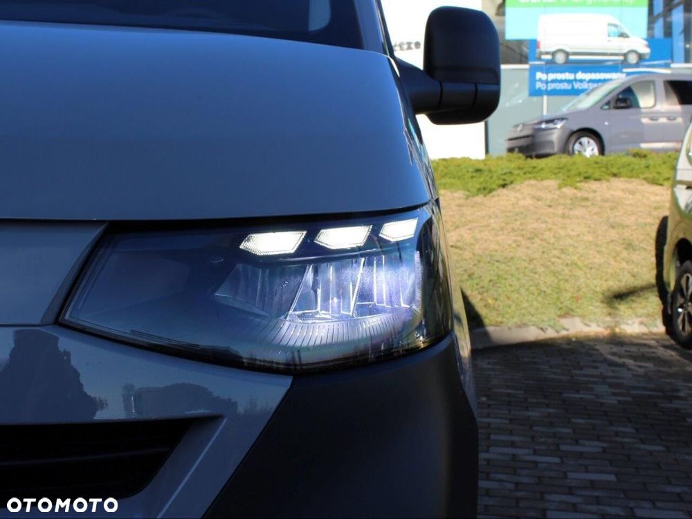 Volkswagen Caravelle - 14