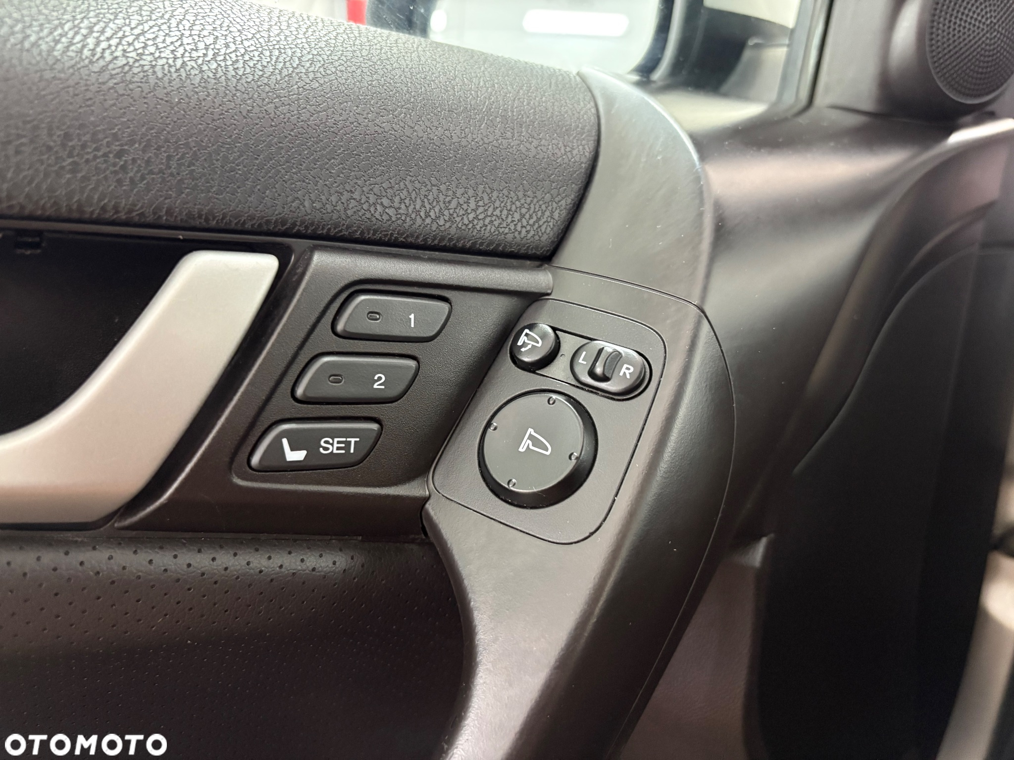 Honda Accord 2.0 Executive - 11