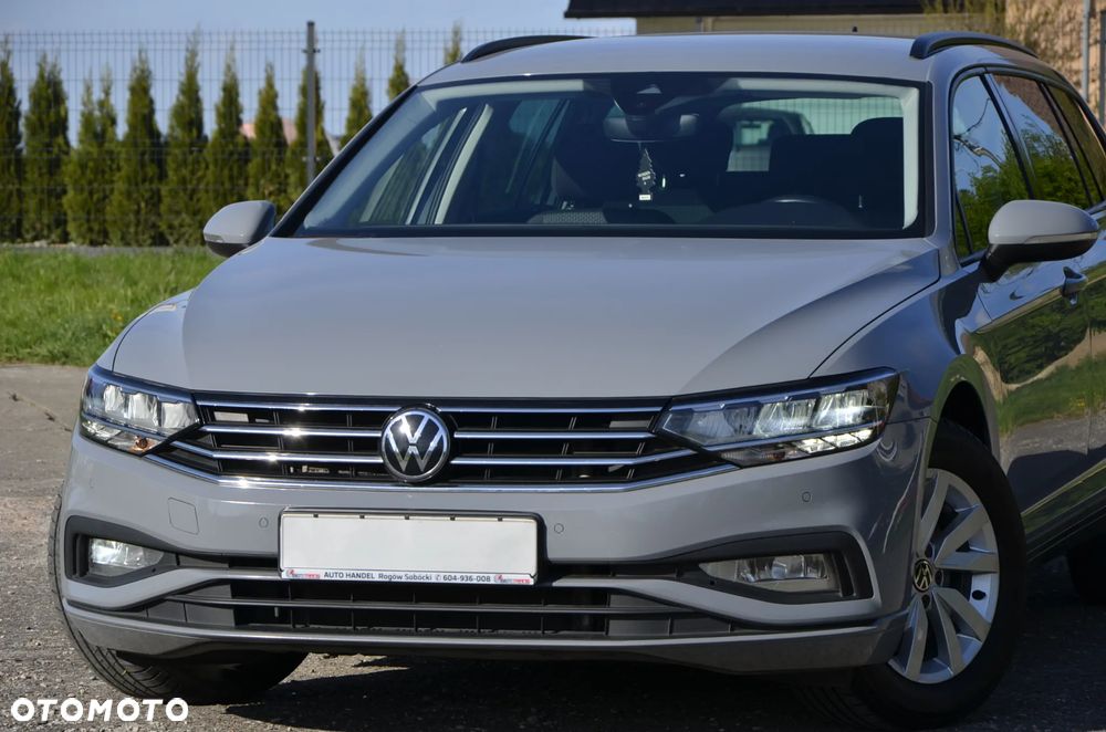 Volkswagen Passat - 4