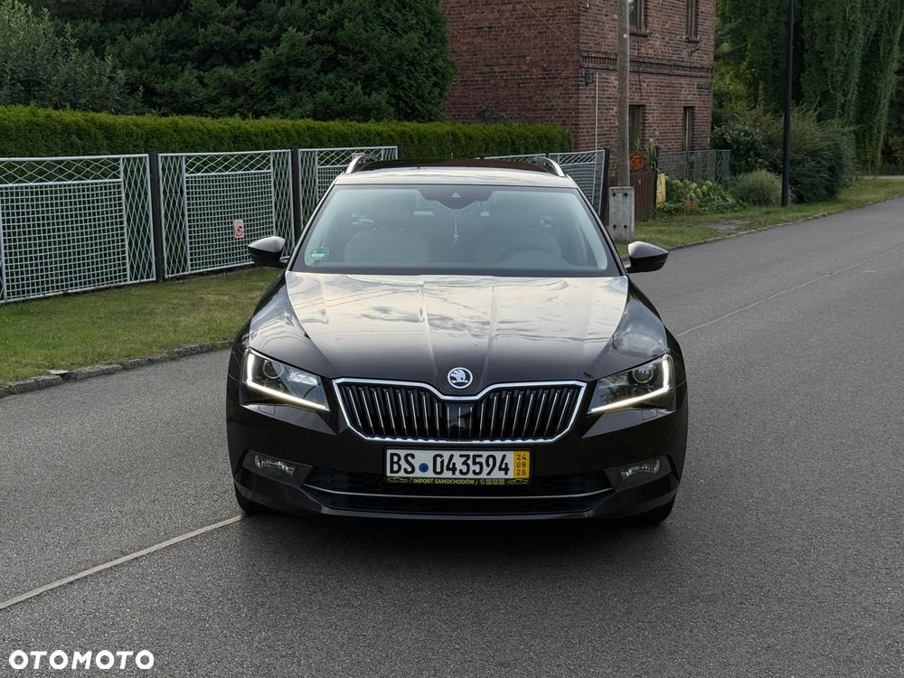 Skoda Superb 2.0 TDI DSG Style - 2