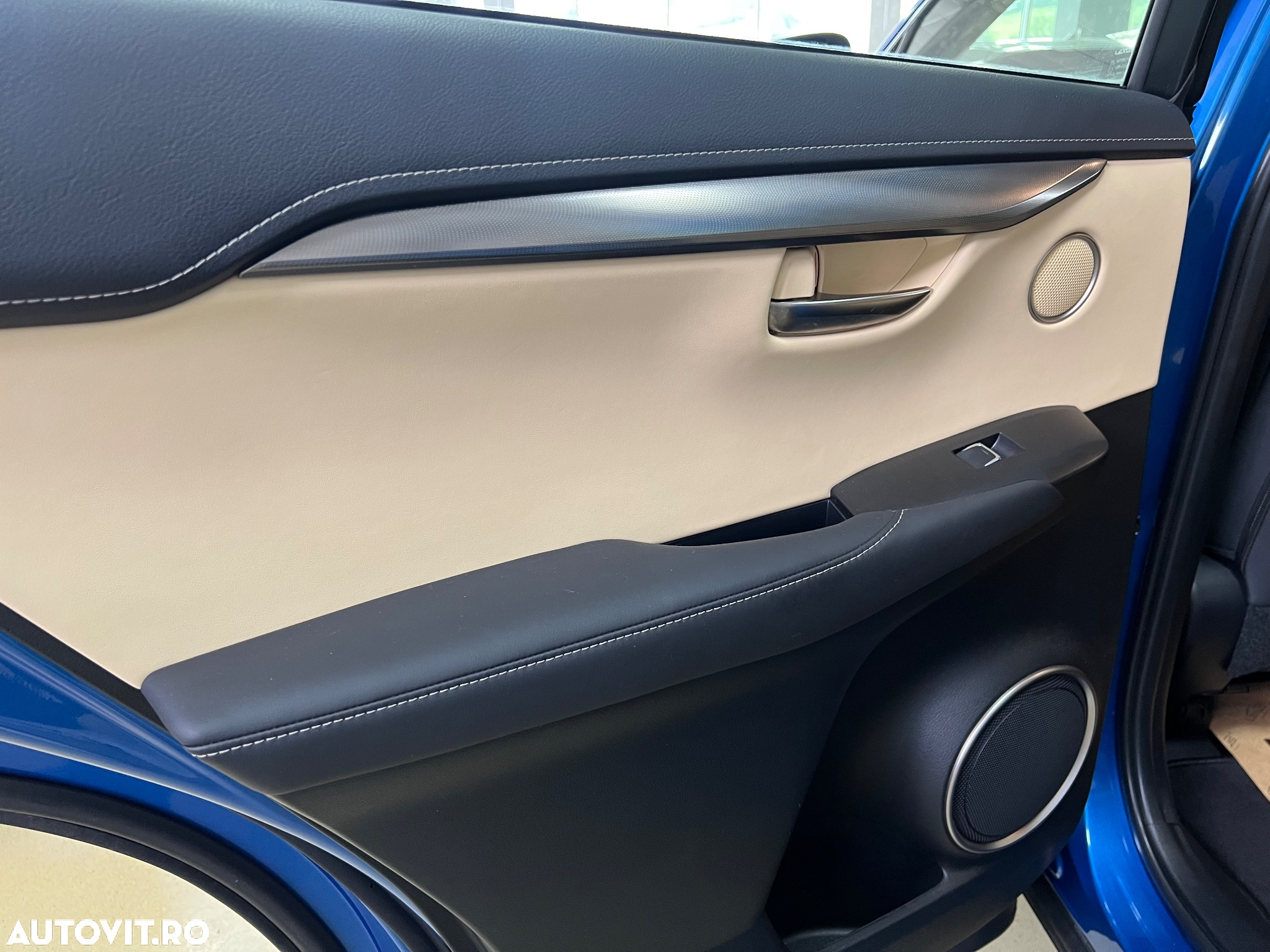 Lexus Seria NX 300h AWD Business - 21