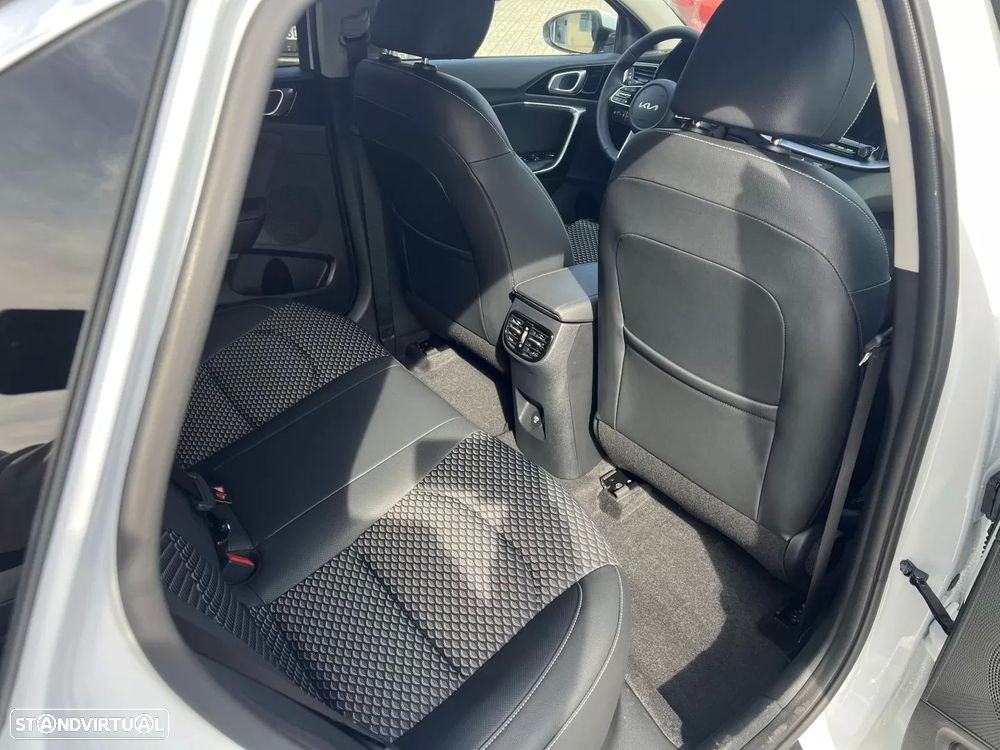 Kia Ceed 1.0 T-GDI Drive - 11