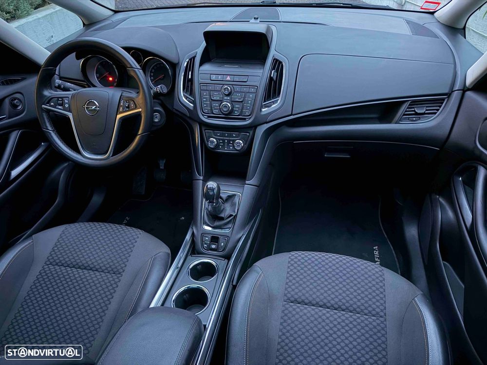 Opel Zafira 1.6 CDTi Executive - 29