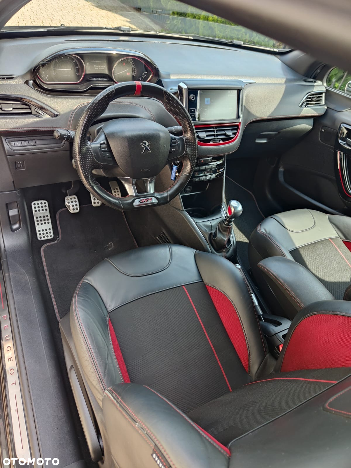 Peugeot 208 1.6 e-THP GTi S&S - 12
