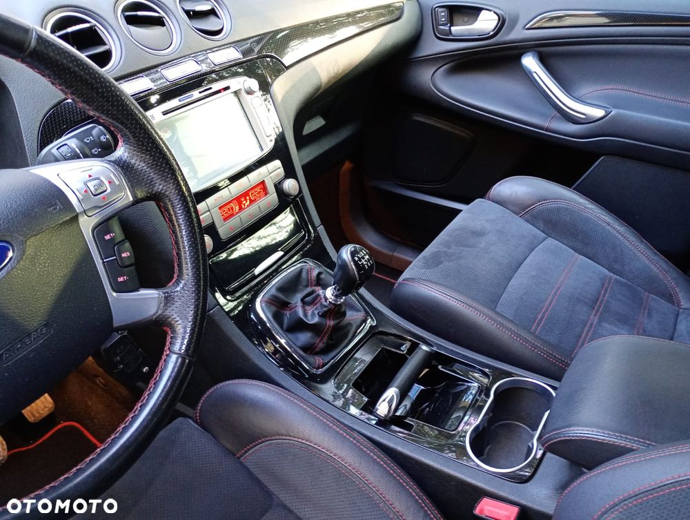 Ford S-Max - 27