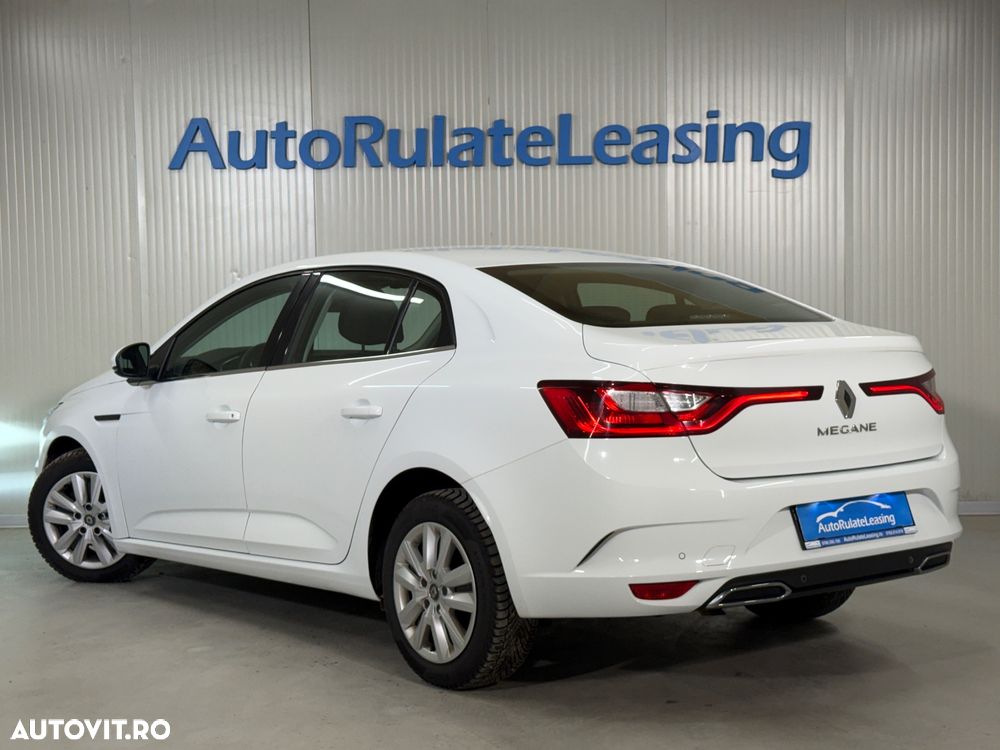 Renault Megane TCe EDC Zen - 5