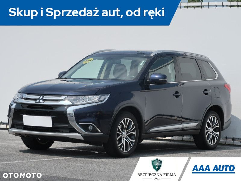 Mitsubishi Outlander - 2