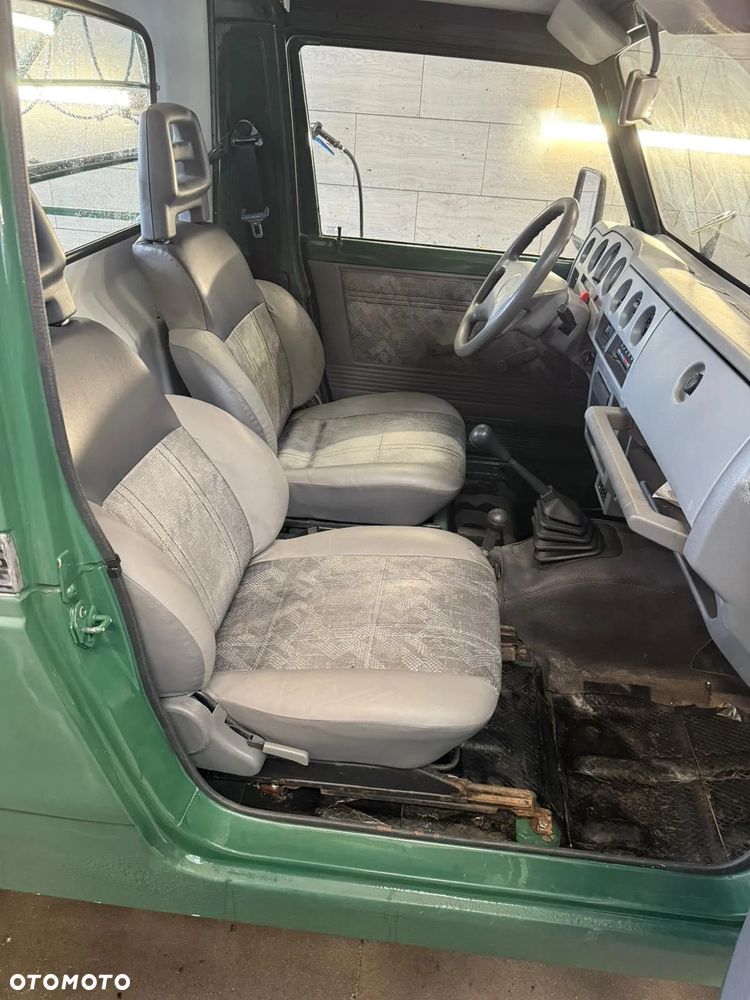 Suzuki Samurai 1.9 TD JX Canvas Top - 12