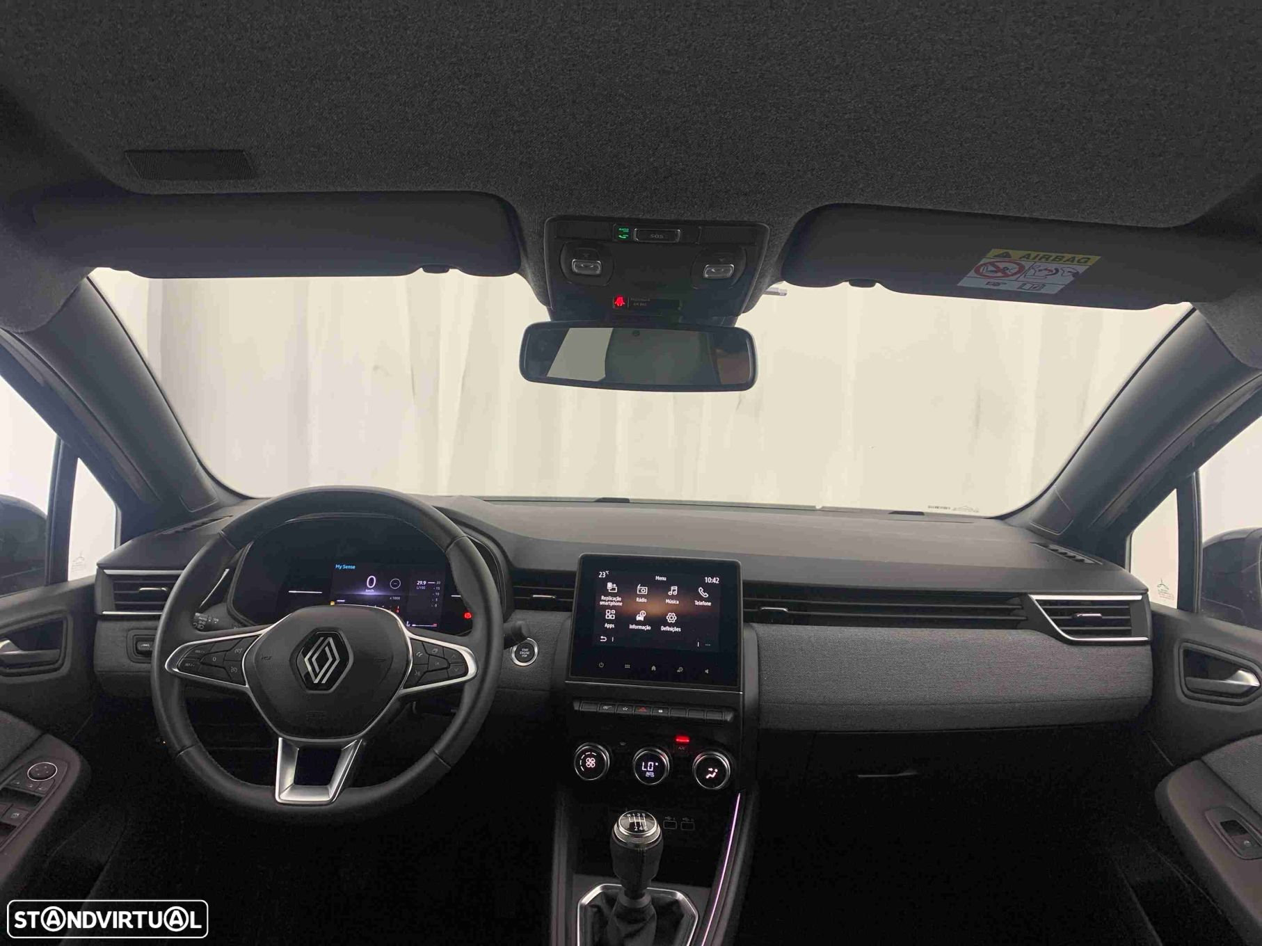 Renault Clio 1.0 TCe Techno Bi-Fuel - 8