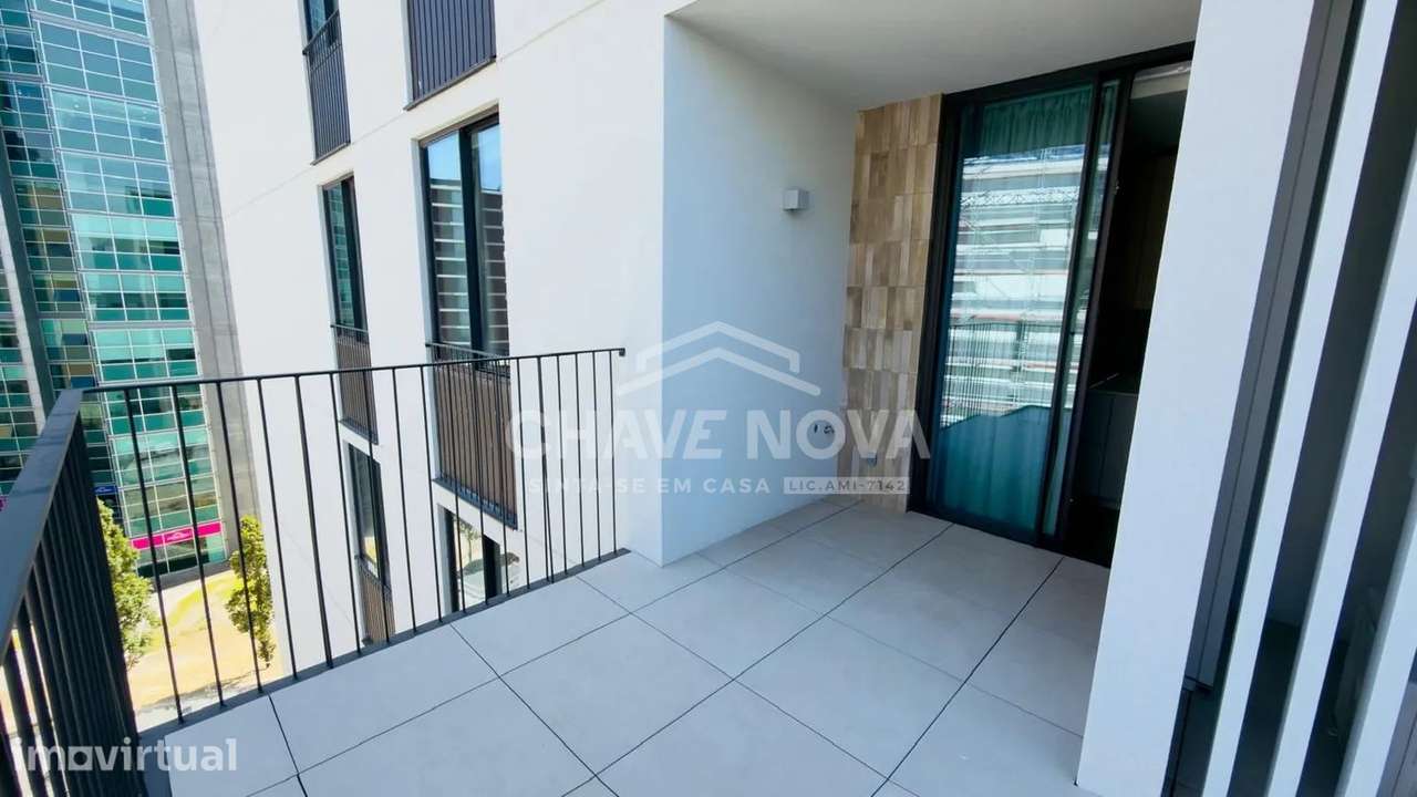 Apartamento S1 Smart c/ Lugar de garagem/piscina Santa Marinha (KORI) - Grande imagem: 2/25