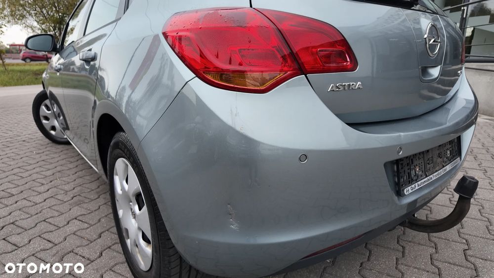 Opel Astra III 1.7 CDTI - 12