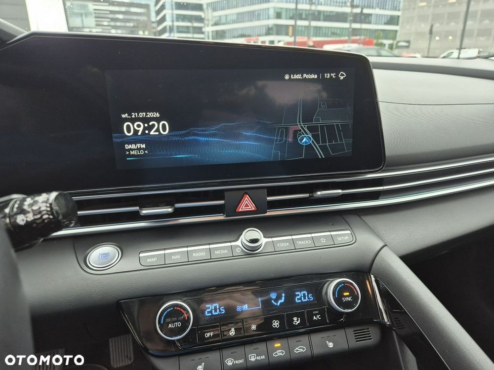 Hyundai Elantra - 29