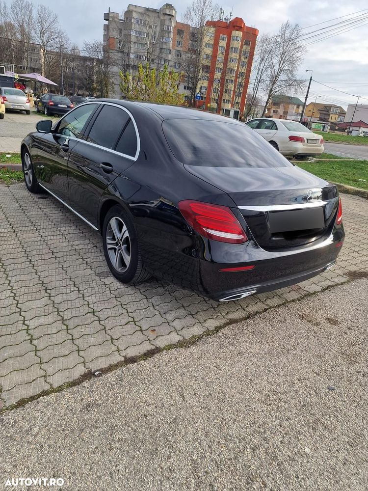 Mercedes-Benz E 220 d T 9G-TRONIC - 2
