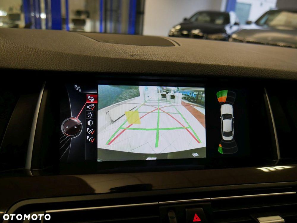 BMW Seria 5 520d Luxury Line - 21