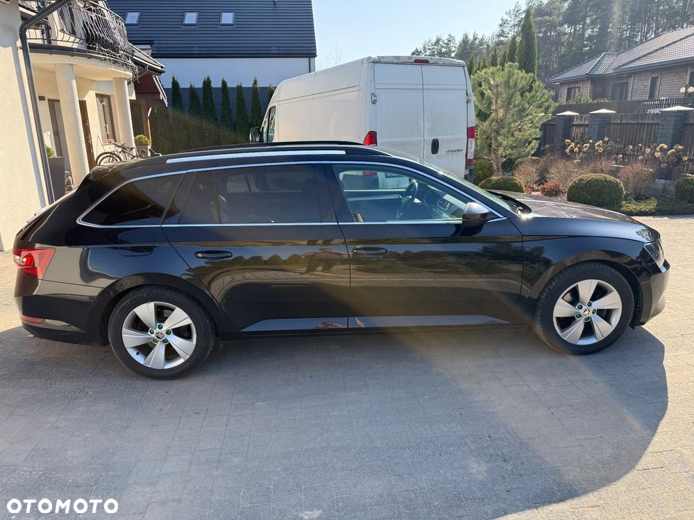 Skoda Superb 1.6 TDI Active Greenline - 9