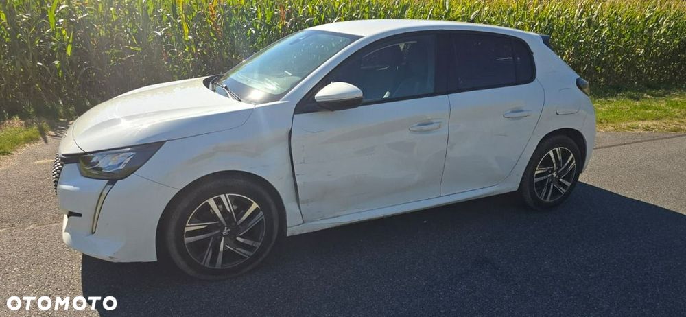 Peugeot 208 - 5