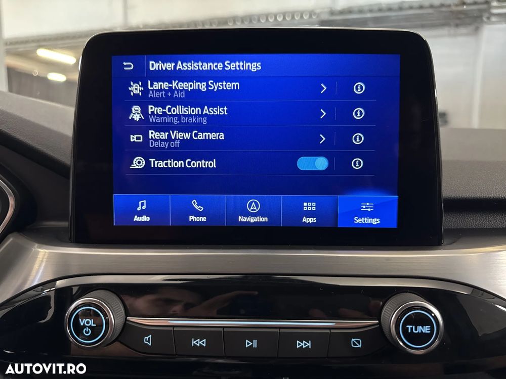 Ford Kuga - 22
