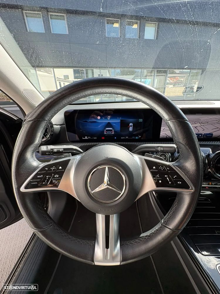 Mercedes-Benz A 200 Standard - 8