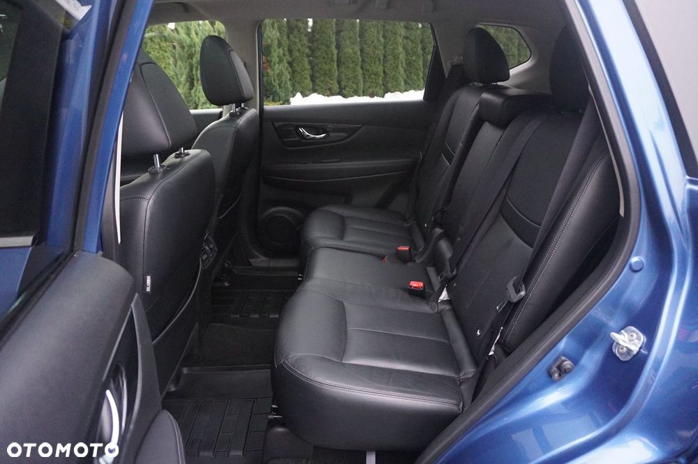 Nissan X-Trail 2.0 dCi Tekna 4WD Xtronic 7os - 23