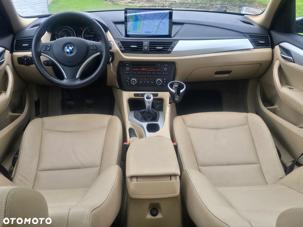 BMW X1 - 24