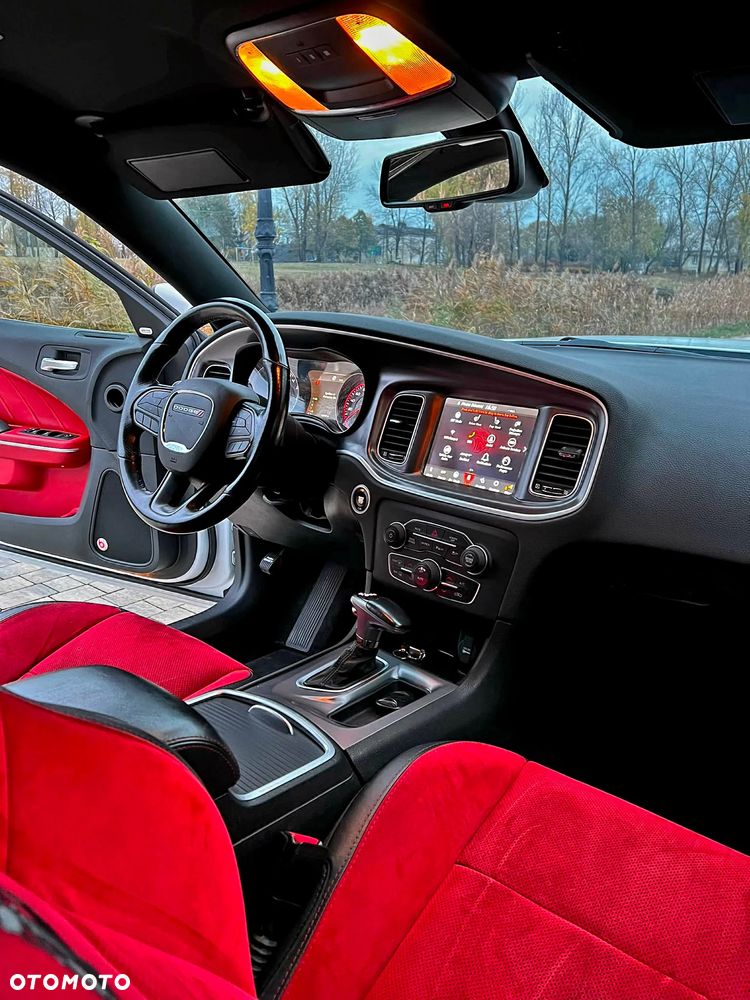 Dodge Charger 6.4 Scat Pack - 15