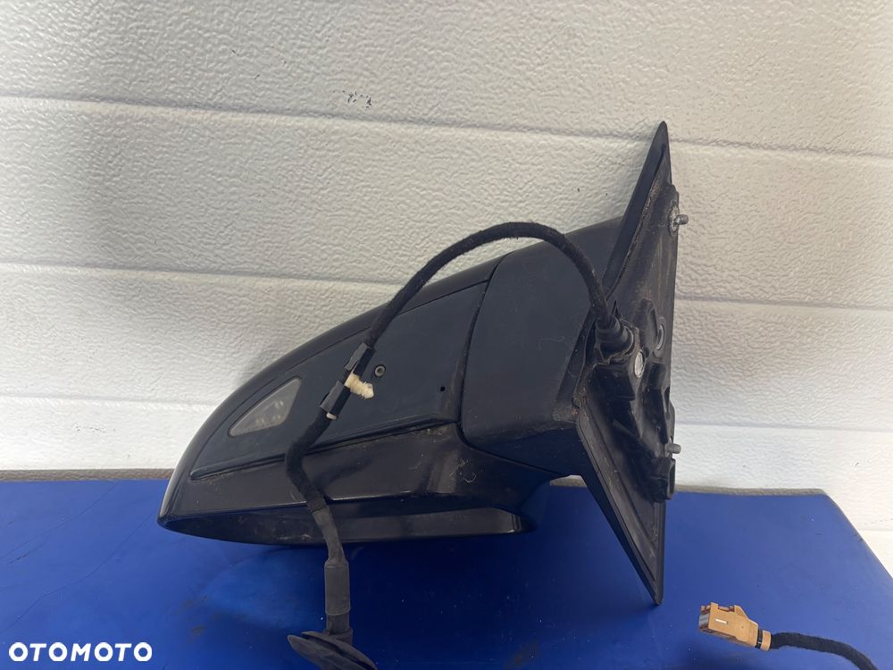 AUDI A8 D3 LUSTERKO PRAWY PRZOD EU 16 PIN - 4