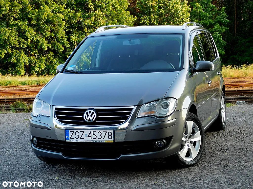Volkswagen Touran 1.6 Trendline - 1