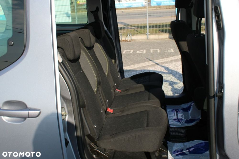 Peugeot Rifter - 26