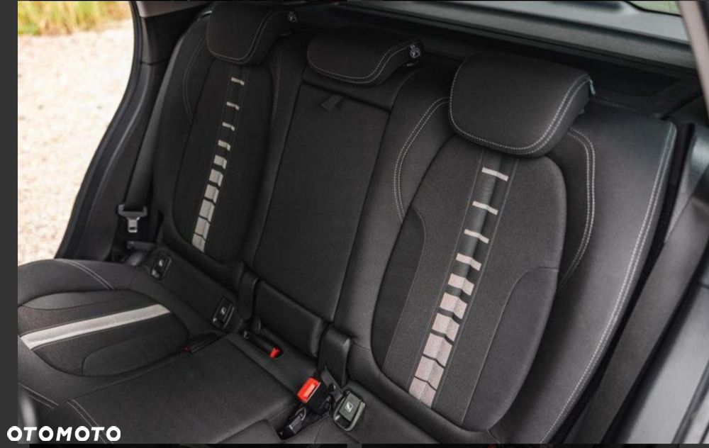 BMW X1 sDrive18d Advantage sport - 31