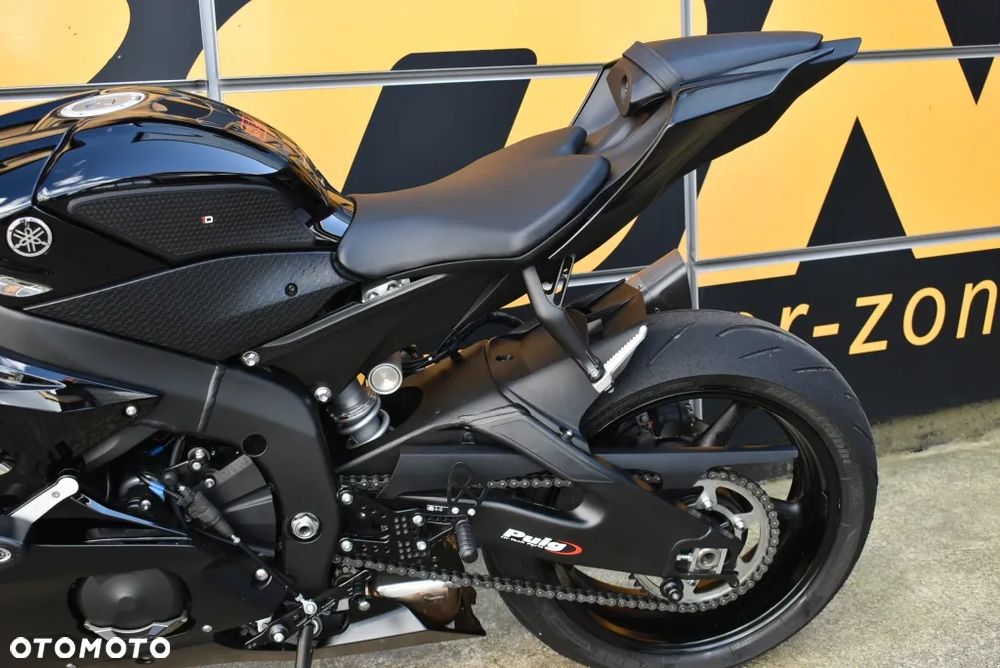 Yamaha R6 - 10