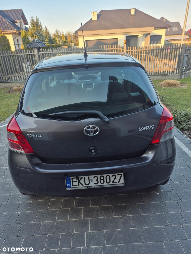 Toyota Yaris - 3
