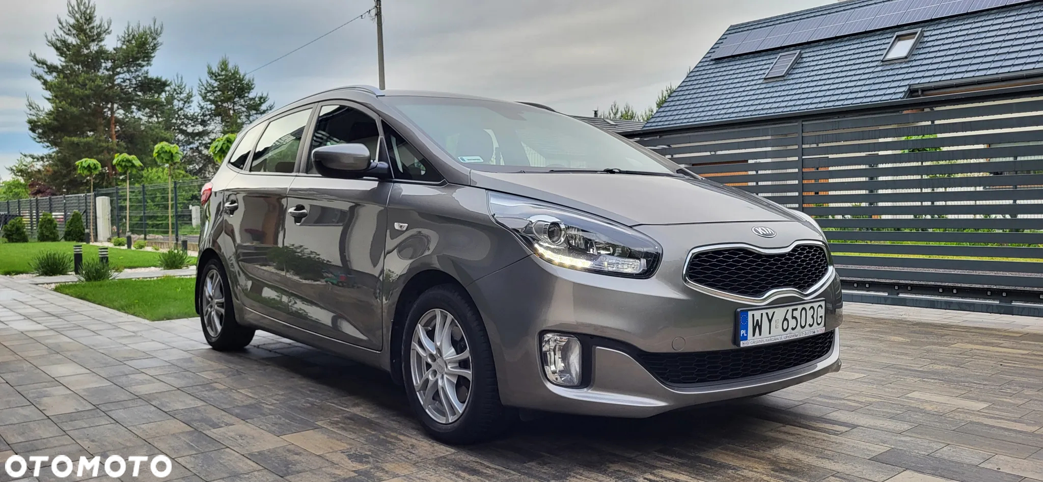 Kia Carens 1.6 GDI L - 3