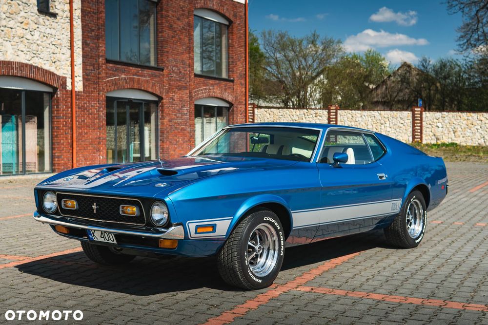 Ford Mustang - 1