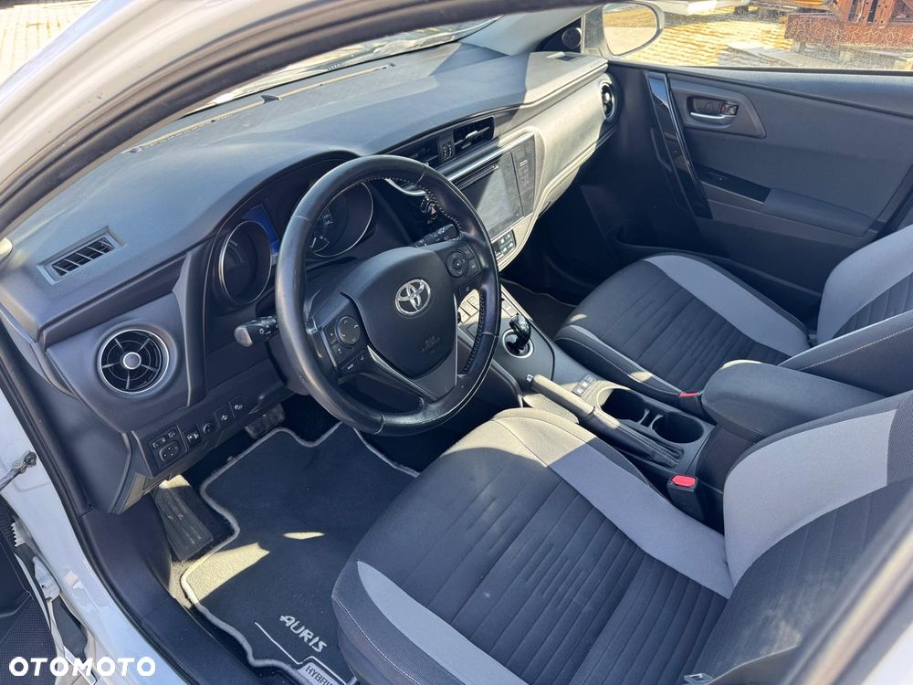 Toyota Auris - 5