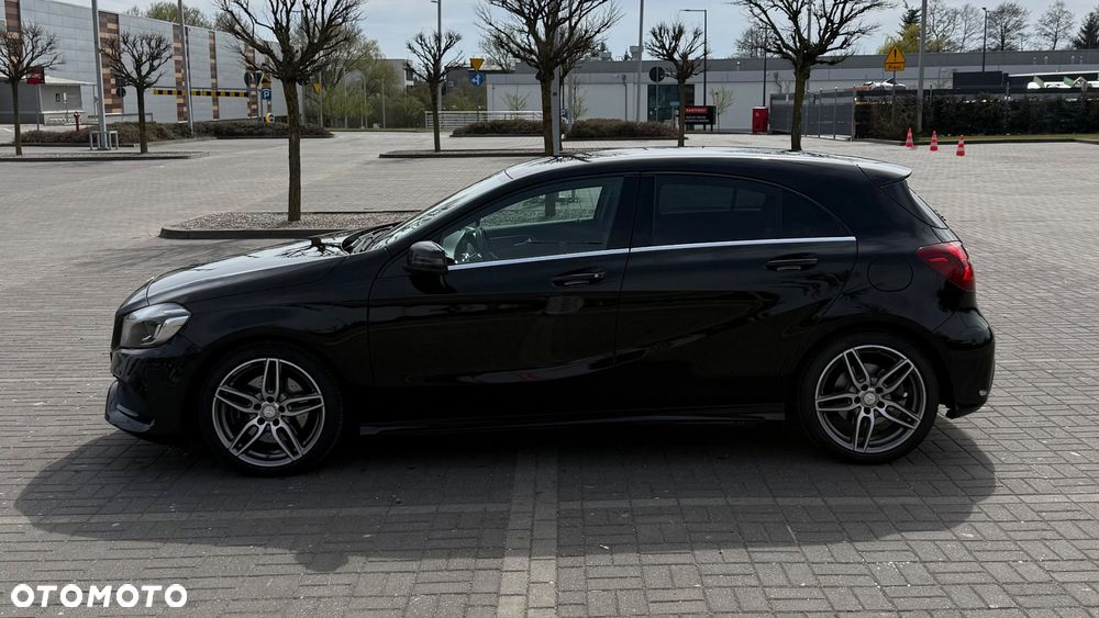 Mercedes-Benz Klasa A 220 4-Matic AMG Line - 3