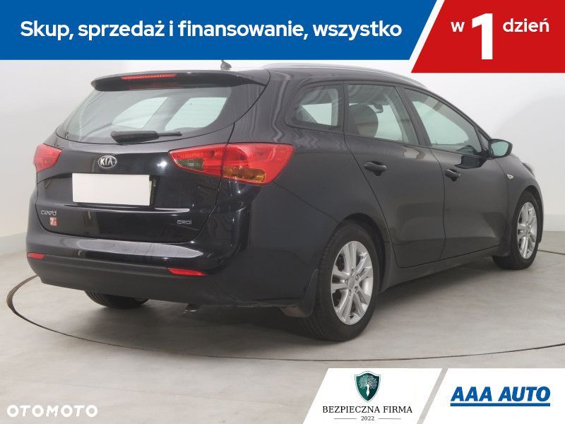 Kia Ceed - 7